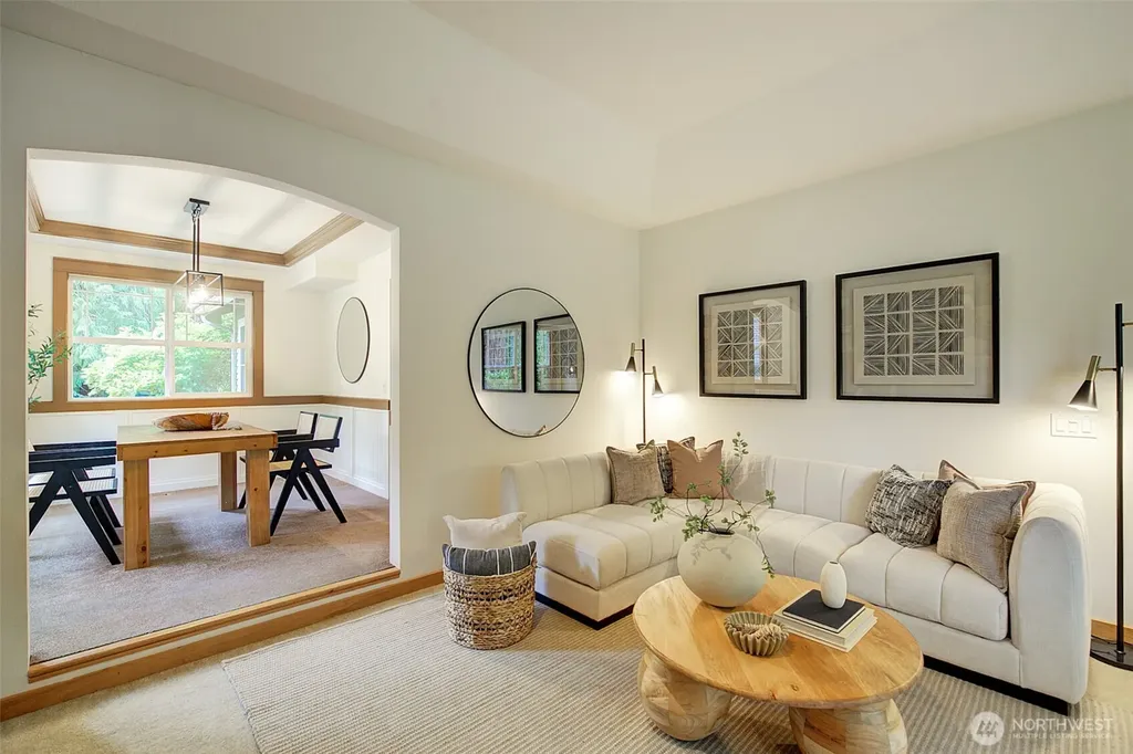 24116 107th Drive SE Woodinville WA 98077