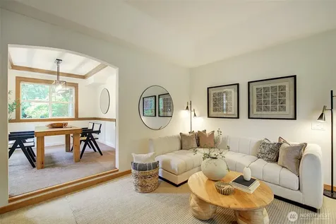 24116 107th Drive SE Woodinville WA 98077
