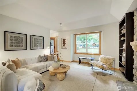 24116 107th Drive SE Woodinville WA 98077