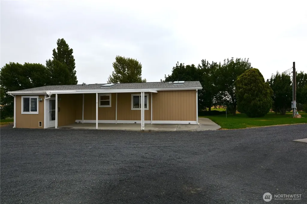4828 Road 3.7 NE Moses Lake WA 98837