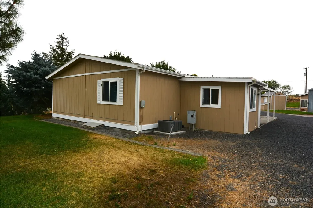 4828 Road 3.7 NE Moses Lake WA 98837
