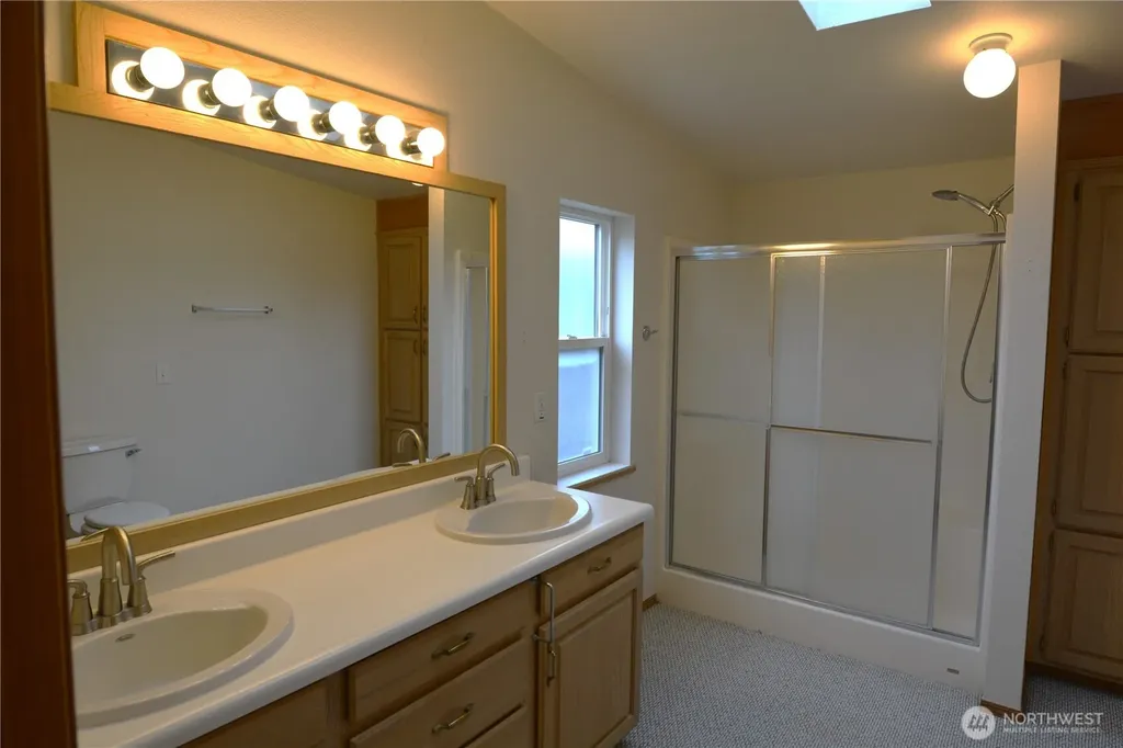 4828 Road 3.7 NE Moses Lake WA 98837