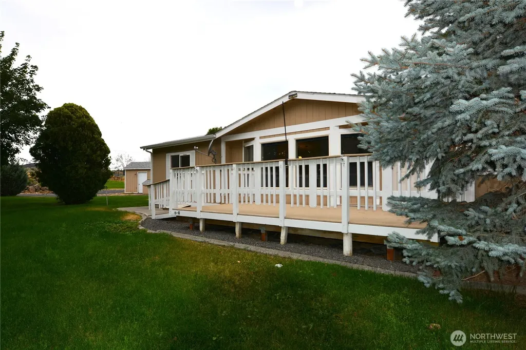 4828 Road 3.7 NE Moses Lake WA 98837