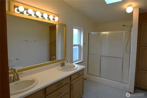 4828 Road 3.7 NE Moses Lake WA 98837