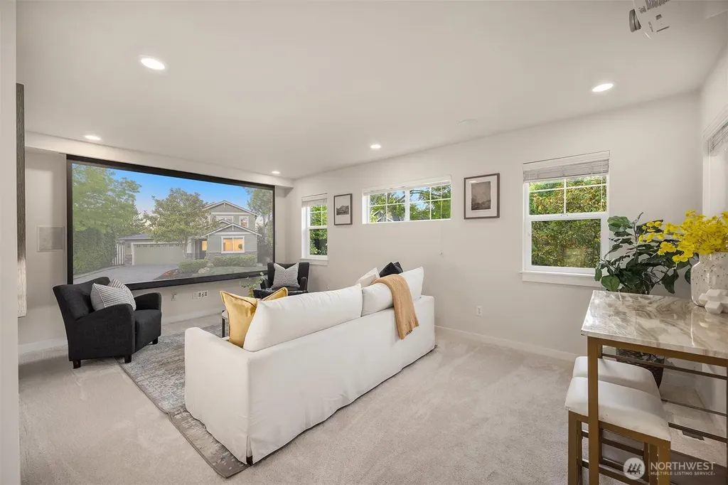 1226 269th Court SE Sammamish WA 98075
