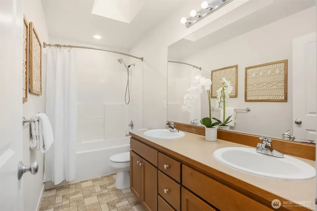1226 269th Court SE Sammamish WA 98075