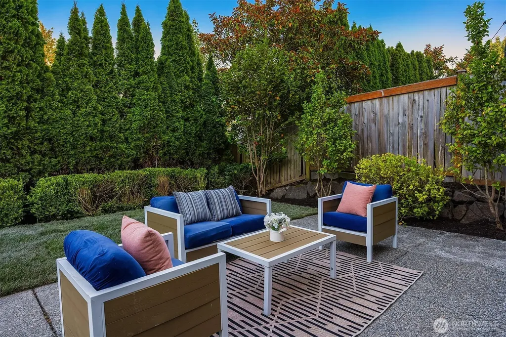1226 269th Court SE Sammamish WA 98075