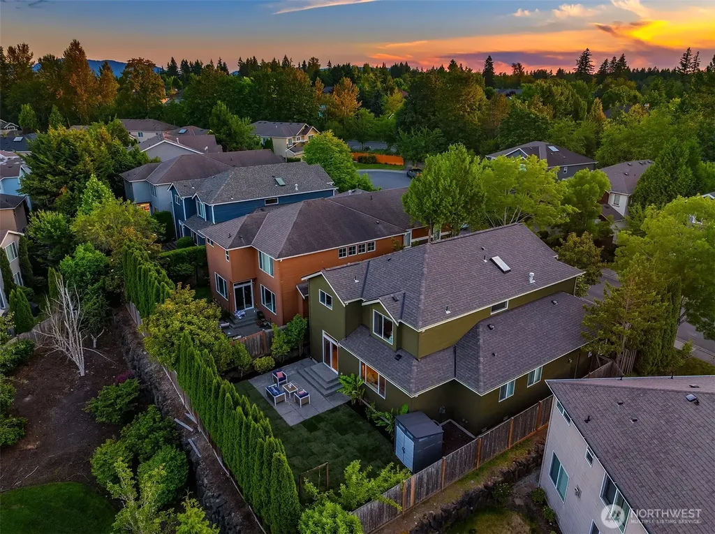 1226 269th Court SE Sammamish WA 98075