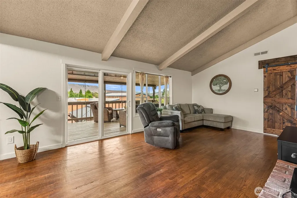 1428 NE Terrace Court East Wenatchee WA 98802