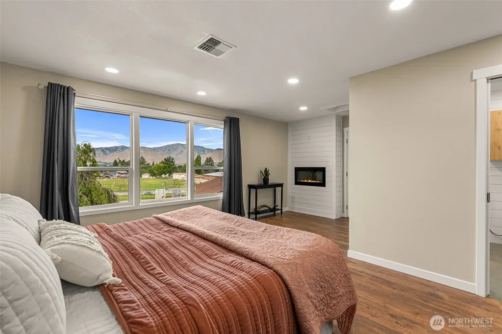 1428 NE Terrace Court East Wenatchee WA 98802