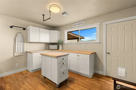 1428 NE Terrace Court East Wenatchee WA 98802