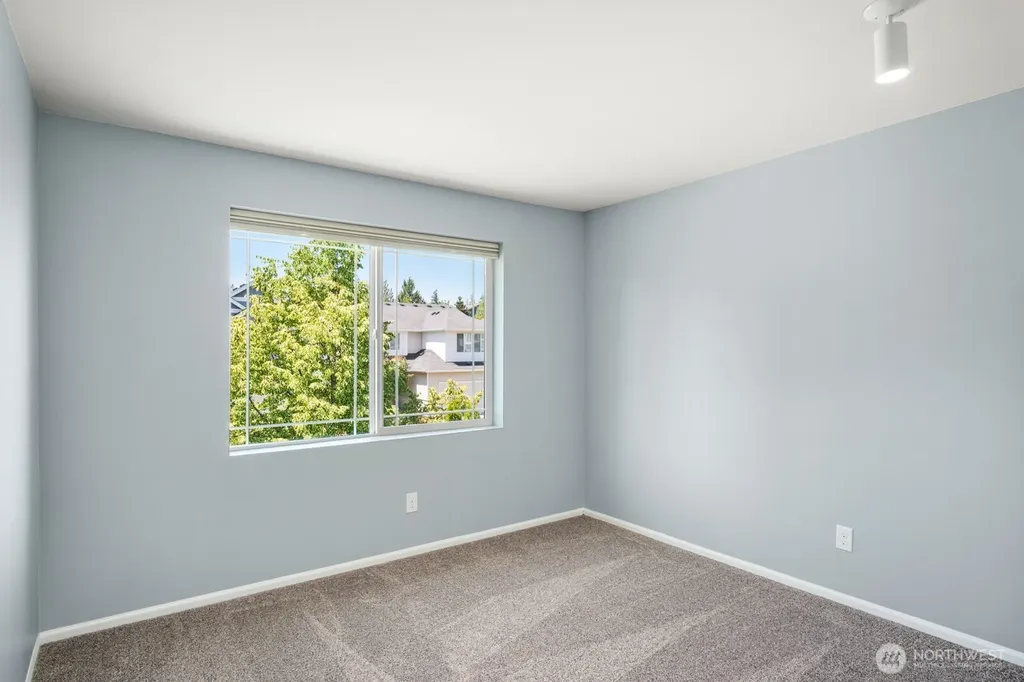 27579 214th Avenue SE Maple Valley WA 98038