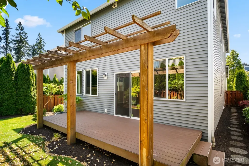 27579 214th Avenue SE Maple Valley WA 98038