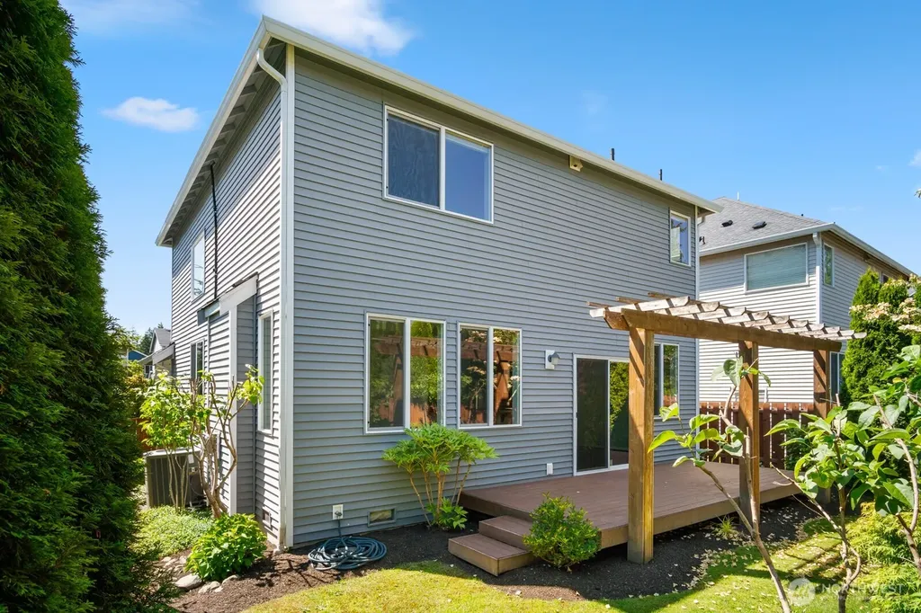 27579 214th Avenue SE Maple Valley WA 98038