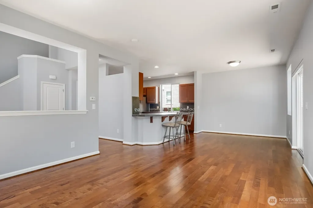 27579 214th Avenue SE Maple Valley WA 98038