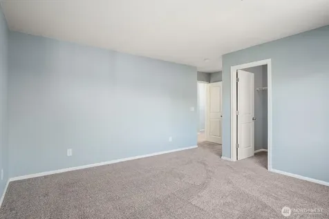 27579 214th Avenue SE Maple Valley WA 98038