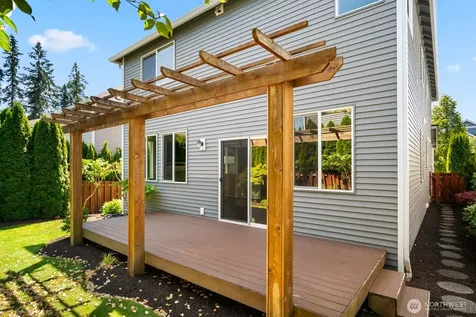 27579 214th Avenue SE Maple Valley WA 98038