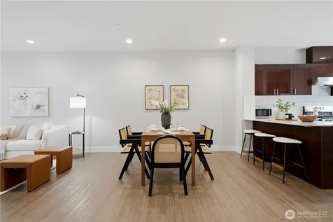 522 Glacier Walk SE Sammamish WA 98074