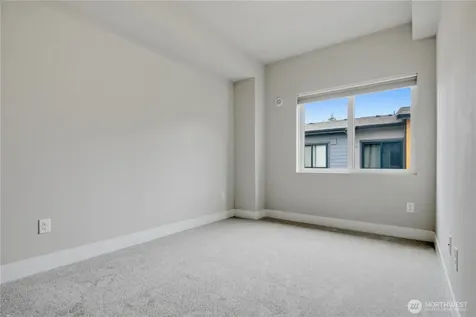 522 Glacier Walk SE Sammamish WA 98074