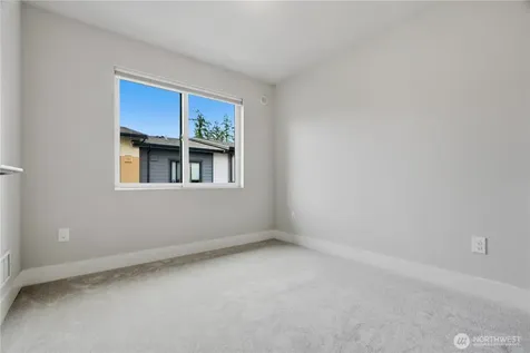 522 Glacier Walk SE Sammamish WA 98074