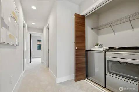 522 Glacier Walk SE Sammamish WA 98074