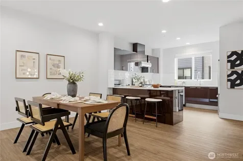 522 Glacier Walk SE Sammamish WA 98074