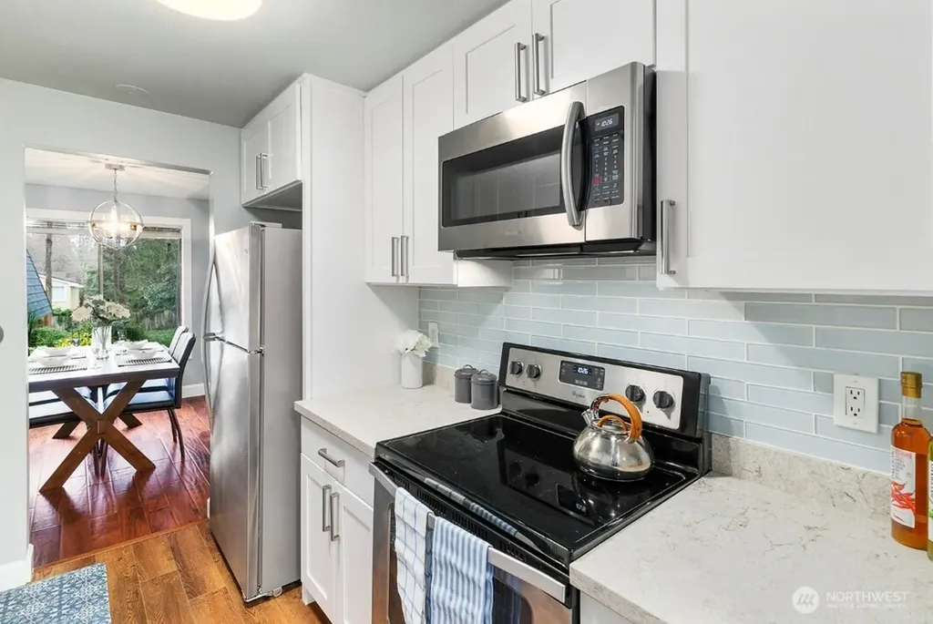 9908 NE 124th Street Kirkland WA 98034