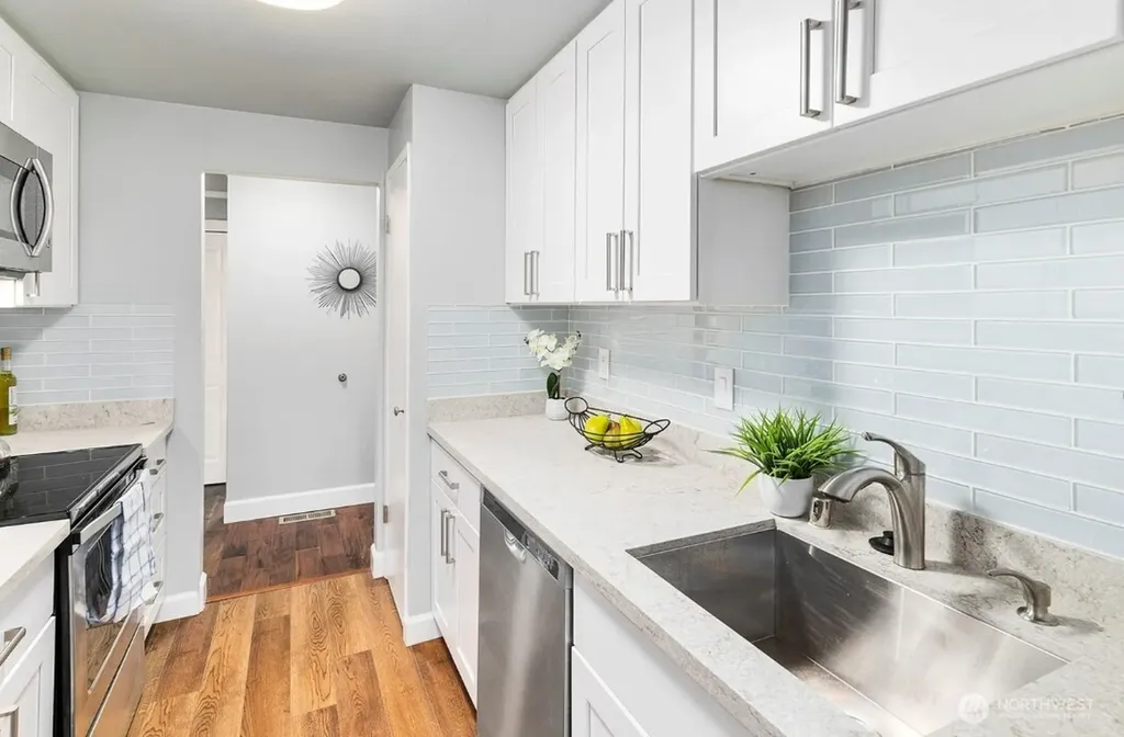9908 NE 124th Street Kirkland WA 98034