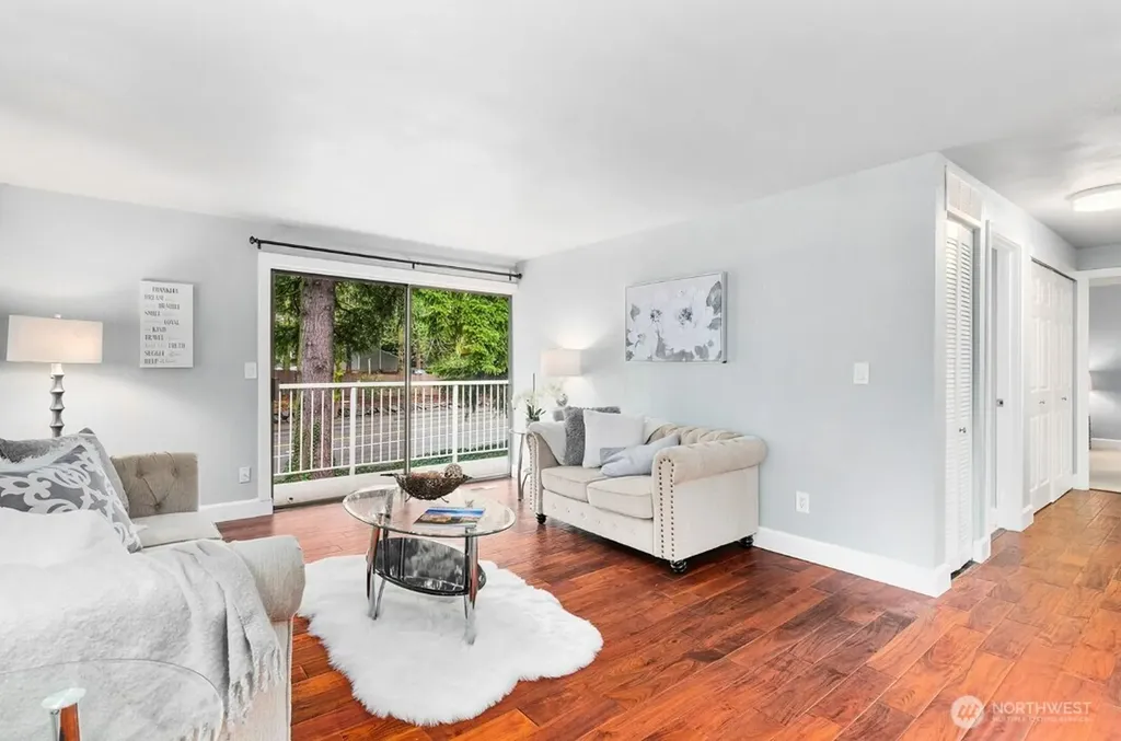 9908 NE 124th Street Kirkland WA 98034