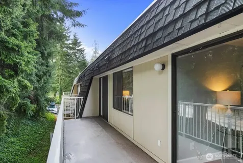 9908 NE 124th Street Kirkland WA 98034