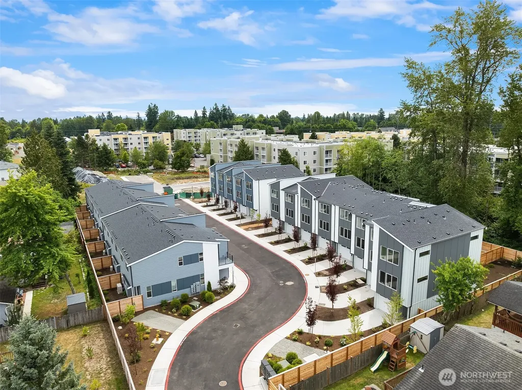 1518 Hollow Dale Place Everett WA 98204
