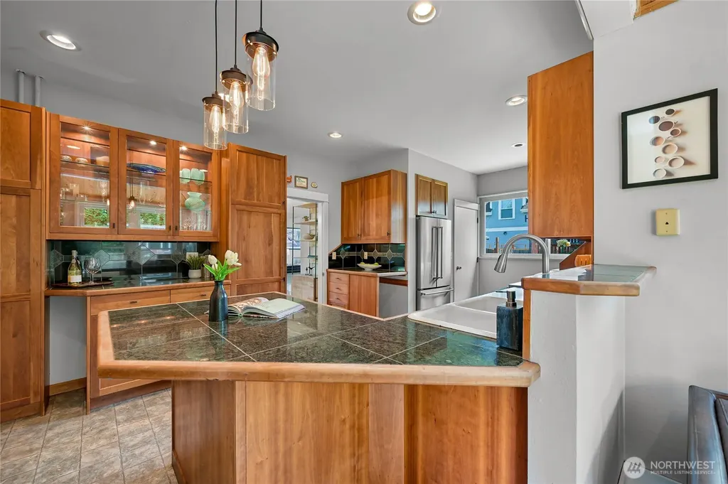 2600 Hampton Place Bellingham WA 98225