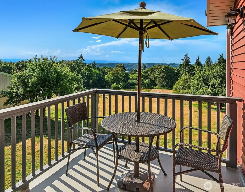 7206 SW 248th Street Vashon WA 98070