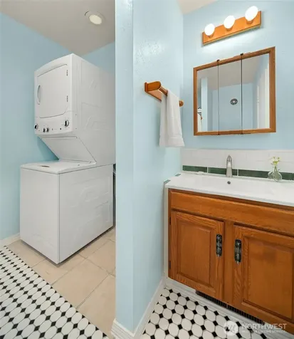 7206 SW 248th Street Vashon WA 98070