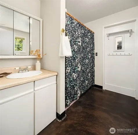 7206 SW 248th Street Vashon WA 98070