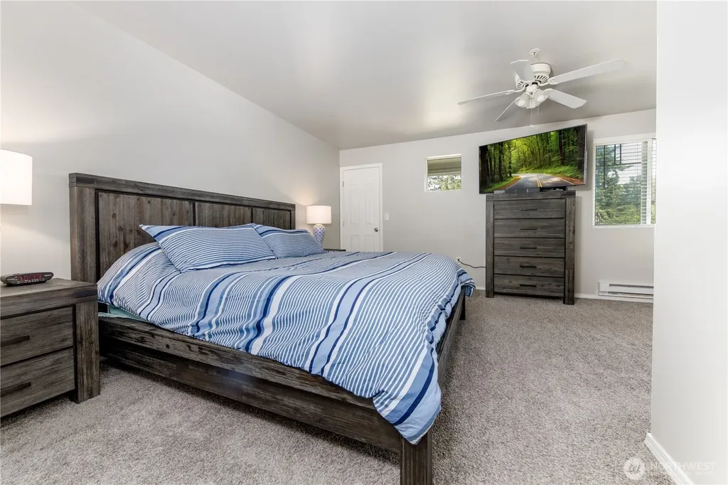 31900 104th SE Auburn WA 98092