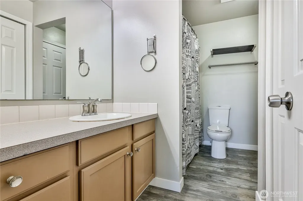 31900 104th SE Auburn WA 98092