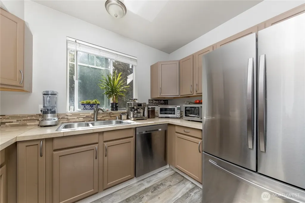 31900 104th SE Auburn WA 98092
