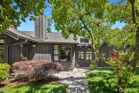 1426 37th Avenue E Seattle WA 98112