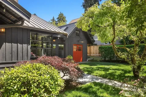 1426 37th Avenue E Seattle WA 98112