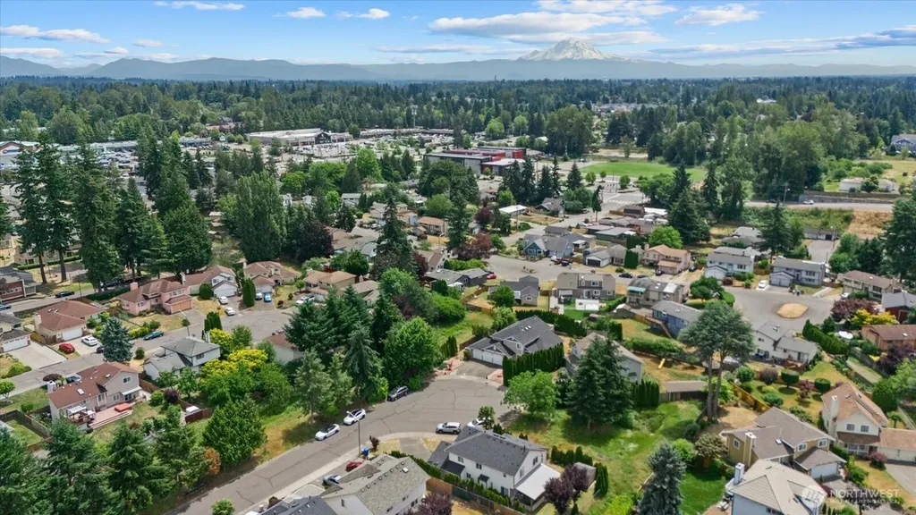 20448 105th Avenue SE Kent WA 98031