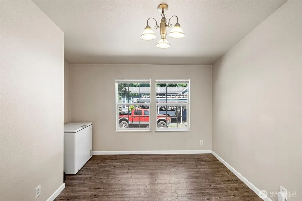 6902 87th Street NW Gig Harbor WA 98332