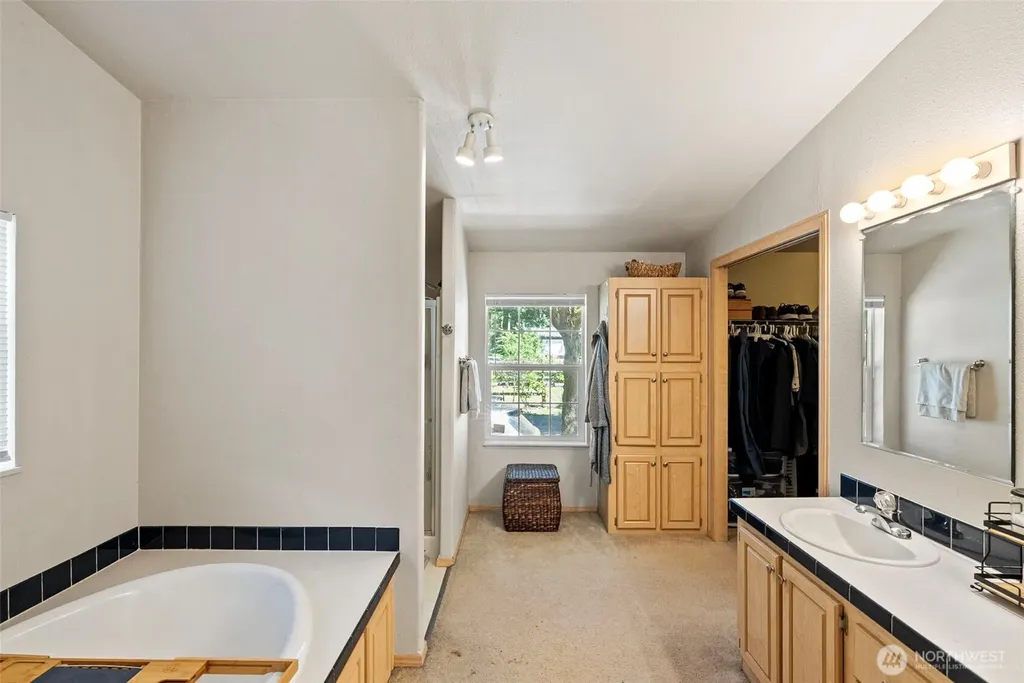 6902 87th Street NW Gig Harbor WA 98332