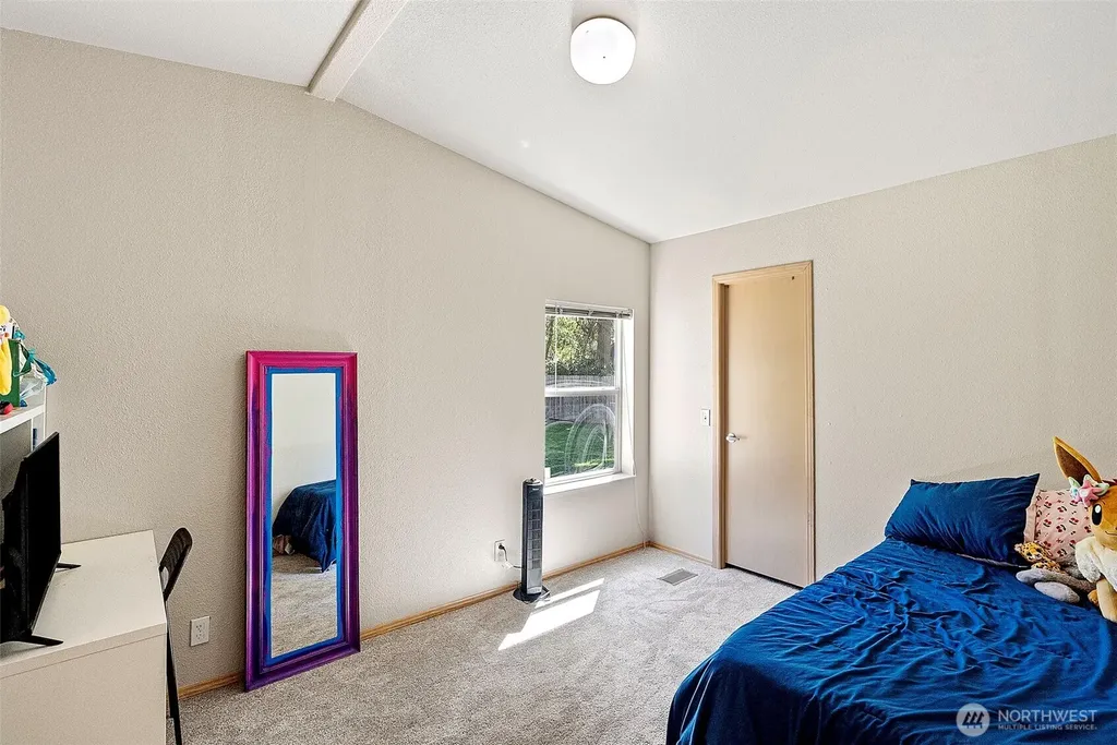 6902 87th Street NW Gig Harbor WA 98332