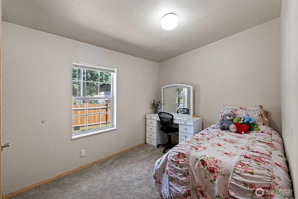 6902 87th Street NW Gig Harbor WA 98332