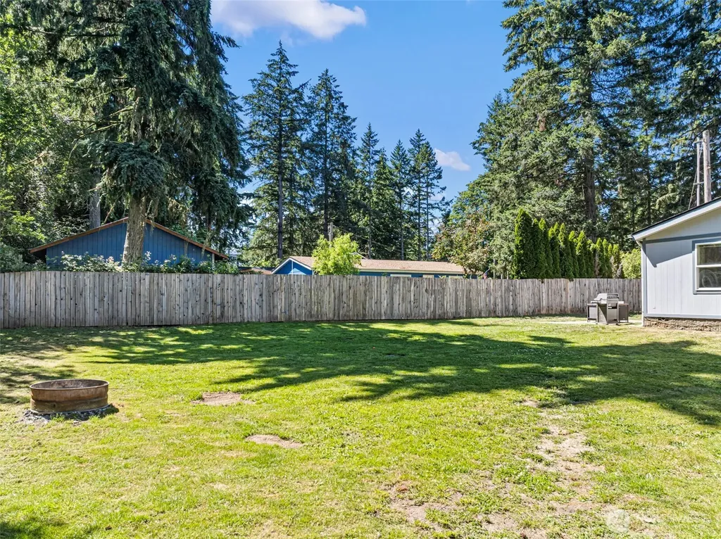 6902 87th Street NW Gig Harbor WA 98332