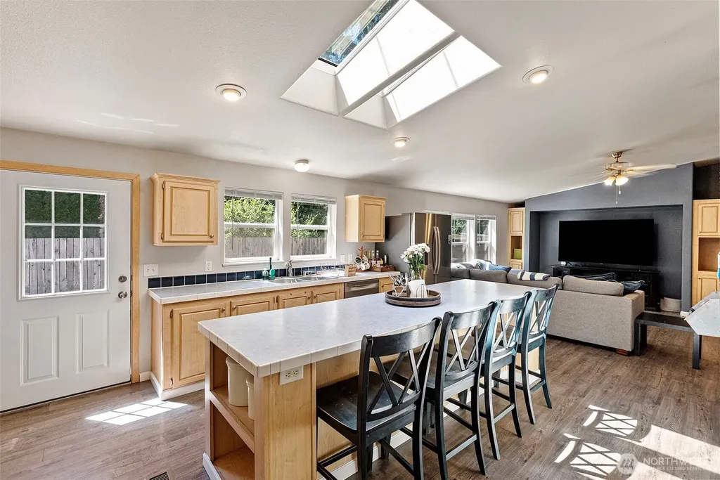 6902 87th Street NW Gig Harbor WA 98332