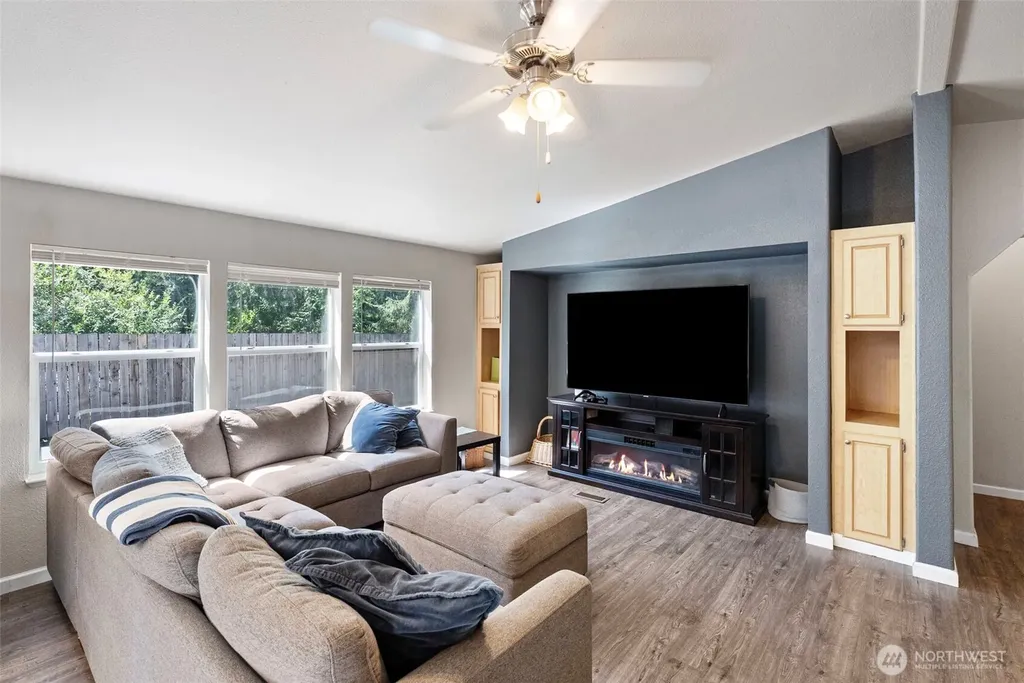 6902 87th Street NW Gig Harbor WA 98332
