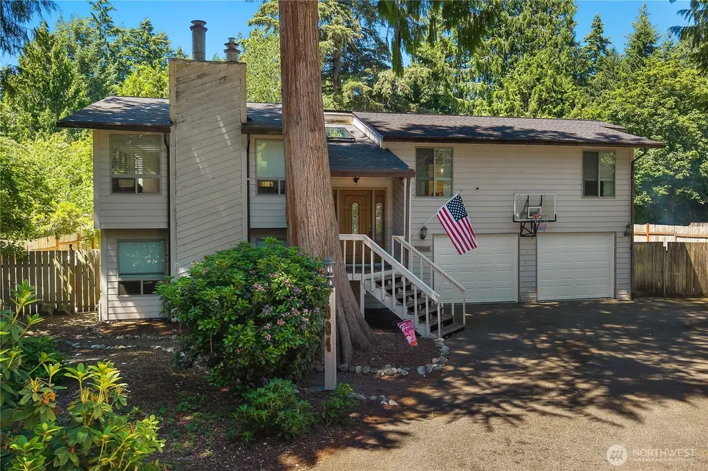 7004 Alderwood Court SE Lacey WA 98503