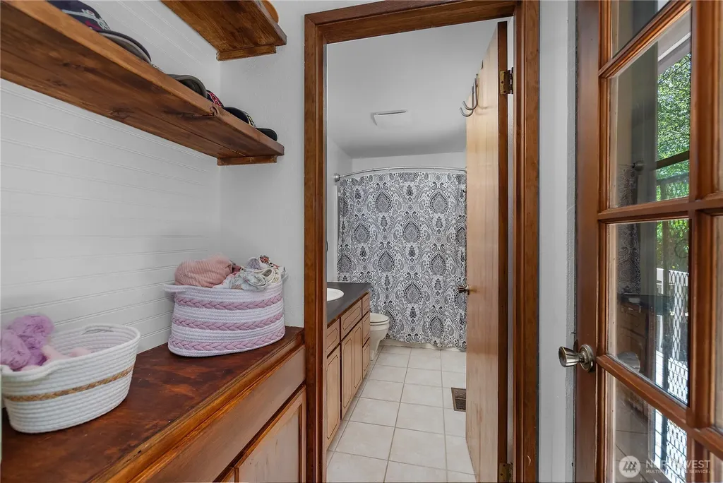 7004 Alderwood Court SE Lacey WA 98503